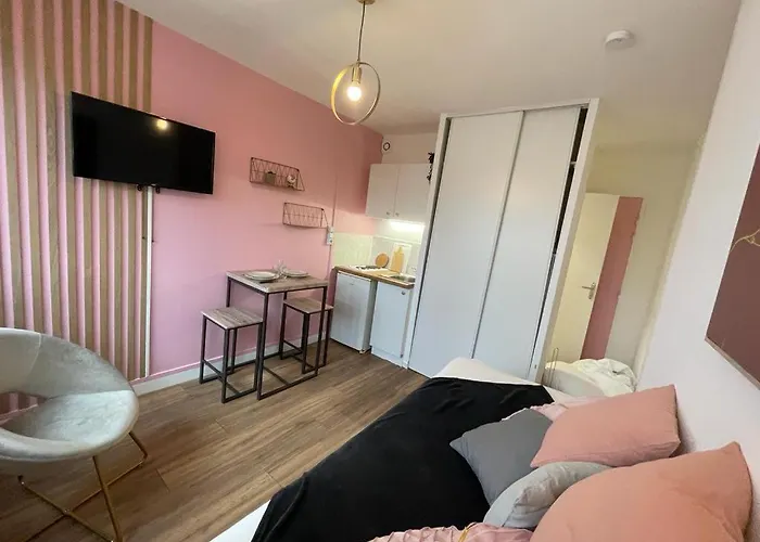 Rose, Proche Centre קאין